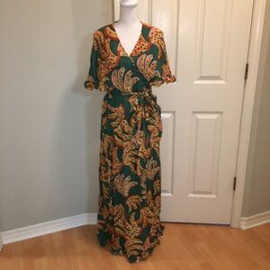 FARM RIO Raining Bananas Maxi Wrap Dress